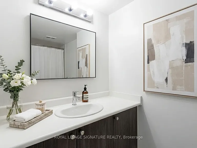 250 Manitoba St #702 — Photo 8