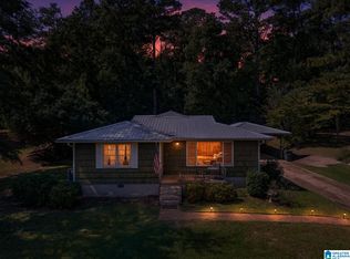 506 Caroline Dr, Weaver, AL 36277