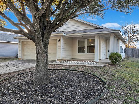 2nd image of 115 Quail Hollow Dr
