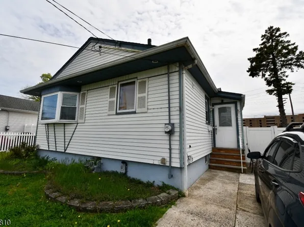 831 Smith St, Linden City, NJ 07036