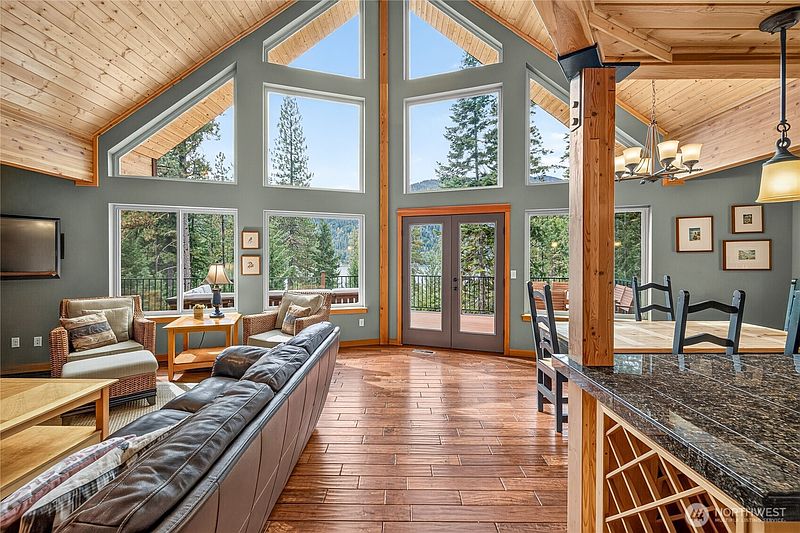 5th image of 16150 Telemark Lane