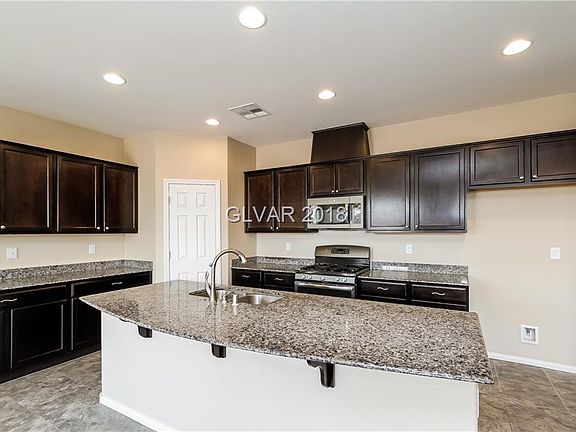 3rd image of 317 Optima Ave