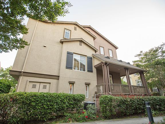 5th image of 50 Glenmead Ct