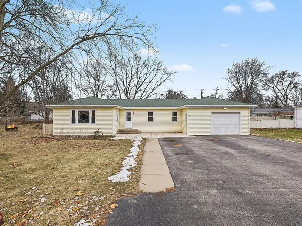 2423 Pecan St, Joliet, IL 60435