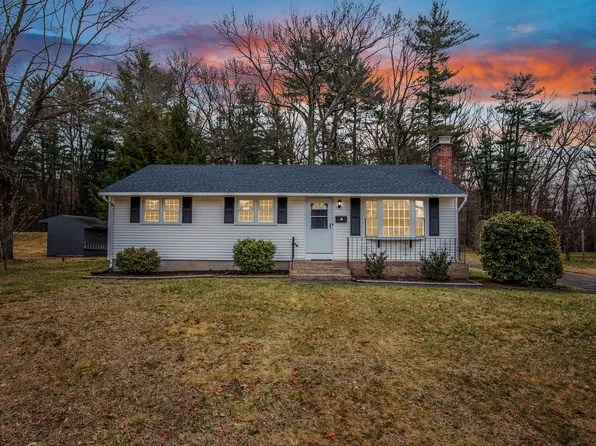 13 Betty Road, Enfield, CT 06082