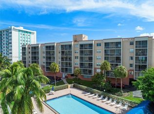 2821 N Miami Beach Blvd #4F, North Miami Beach, FL 33160