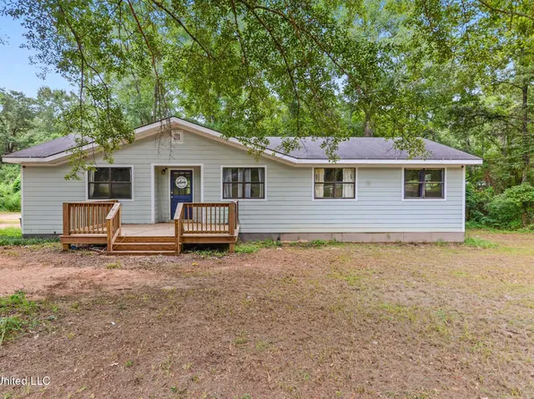 125 Brown Subdivision Rd, Lucedale, MS 39452