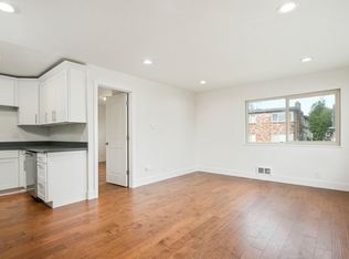 7014 Linden Ave N, Seattle, WA 98103