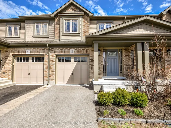 18 Foley Cres, Collingwood, ON L9Y 3B7