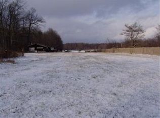 15186 Main Market Rd, Burton, OH 44021