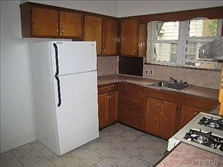 5th image of 6718 Burns St
