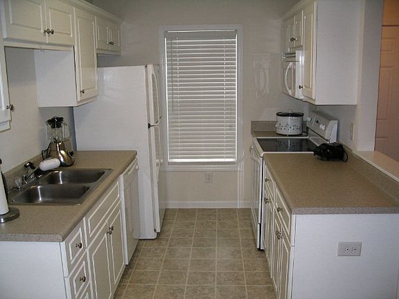 2nd image of 6037 Sanibel Dr