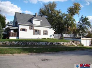 3823 Grand Ave, Omaha, NE 68111