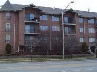 9201 S Kenton Ave #3-B, Oak Lawn, IL 60453