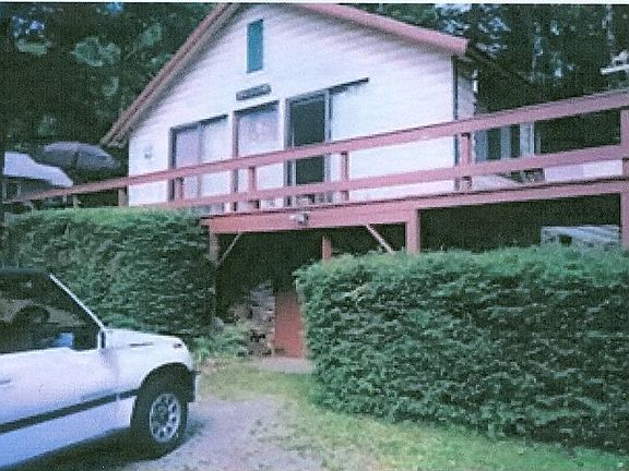 1-Car Garage Under House