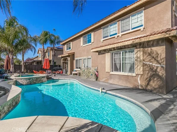 235 Hanoverian Dr, Hemet, CA 92545