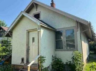 608 7th St, International Falls, MN 56649