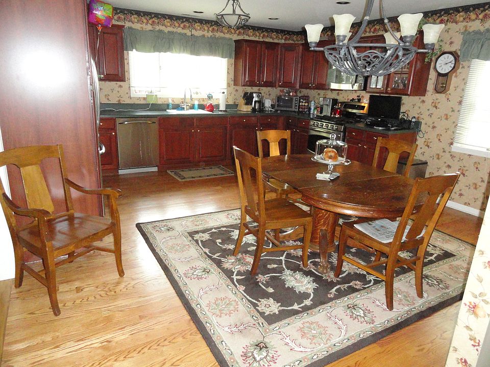 1st image of 528 Alosio Dr