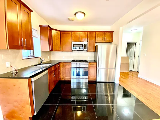 Rented by Dugri Real Estate  | media 23