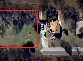 13627 Barber Ave, Bonner Springs, KS 66012