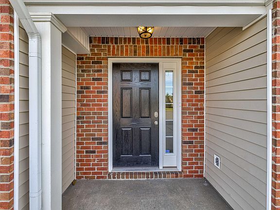 4th image of 4304 Aurora Cir