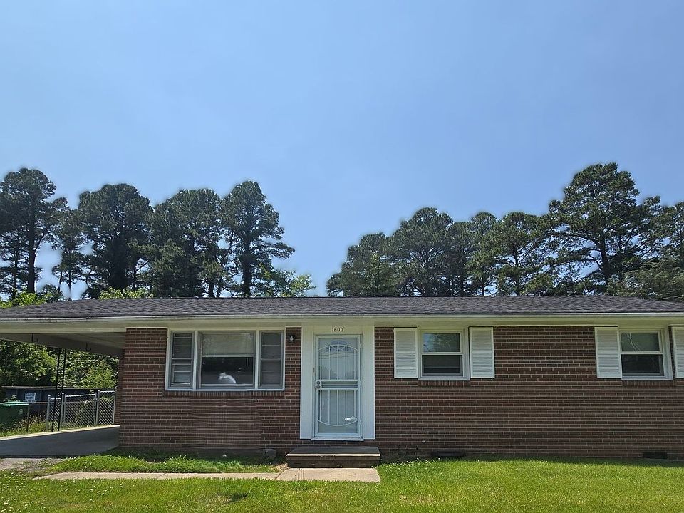 1st image of 1600 Circle Dr