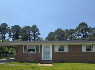 1600 Circle Dr, Petersburg, VA 23803