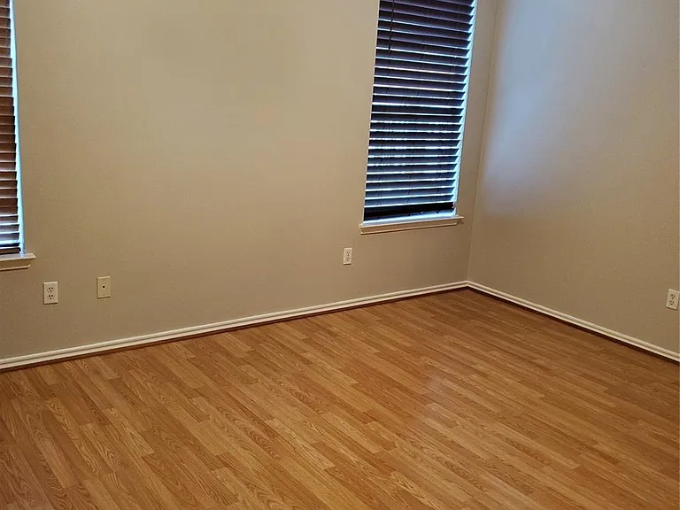 3223 West St — Photo 24