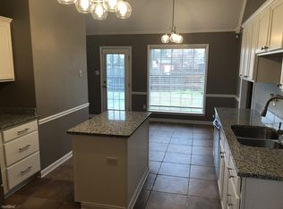 20 Harbor Oaks Cv, Oakland, TN 38060