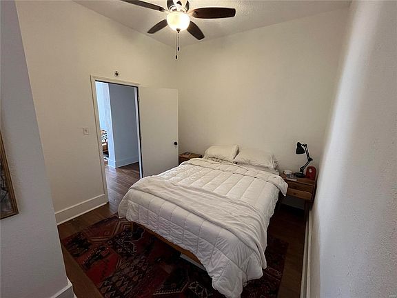 5th image of 3328 Texas Ave