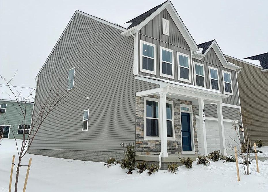 1st image of 430 Silver Birch Dr