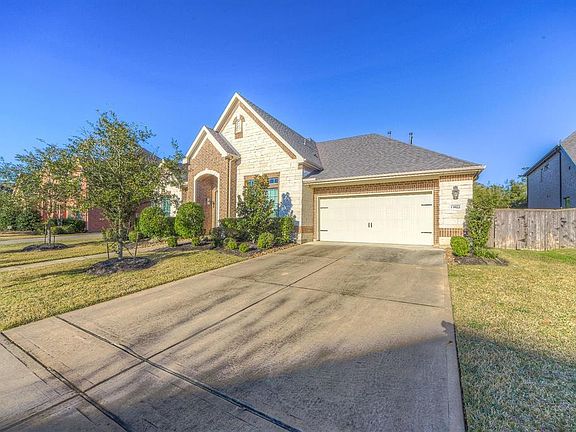 3rd image of 13922 Sunfall Creek Ln