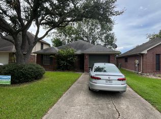 5512 Pecos St, Dickinson, TX 77539