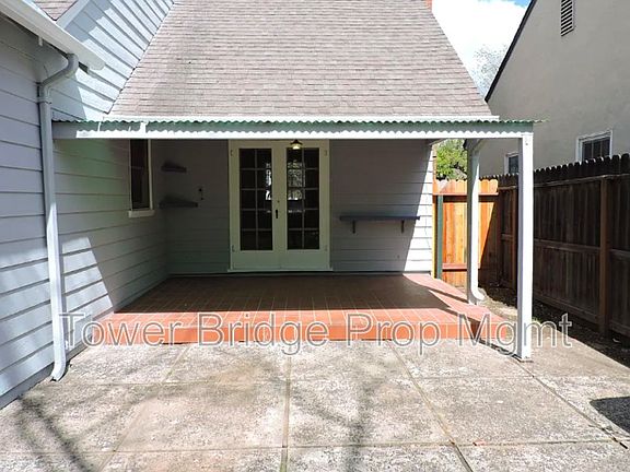3rd image of 4424 T St