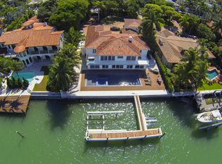 3026 N Bay Rd, Miami Beach, FL 33140