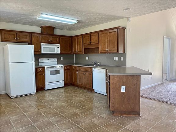 5th image of 242 Lee Road 2111