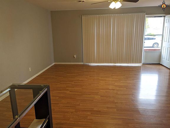 5th image of 717 W 18th St