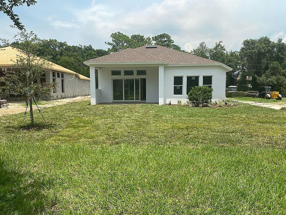 2nd image of 14186 Thoroughbred Dr