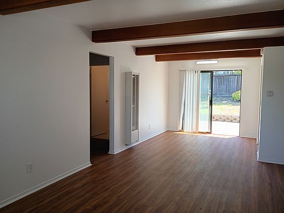 2nd image of 4636 Canyon Rd