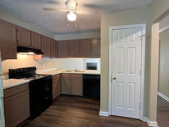 4th image of 6582 Meadow Rue Dr