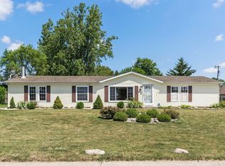 5801 Arapaho Trl, Fort Wayne, IN 46825