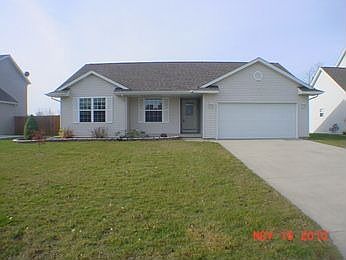 1st image of 8417 Goldfinch Dr