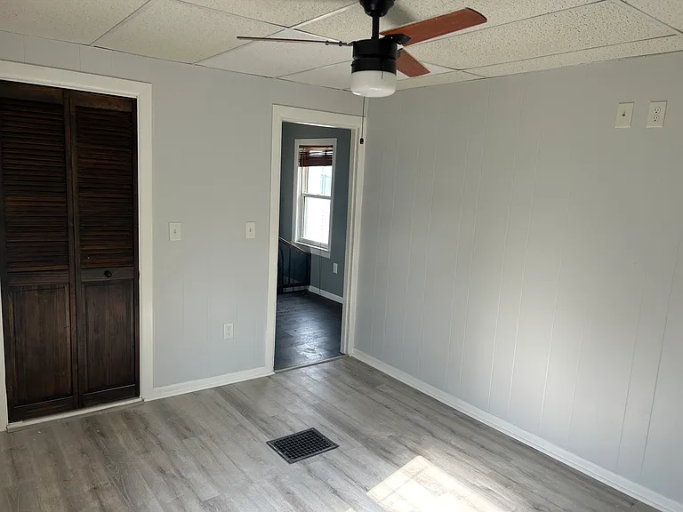 100-102 Hood St #1 — Photo 18
