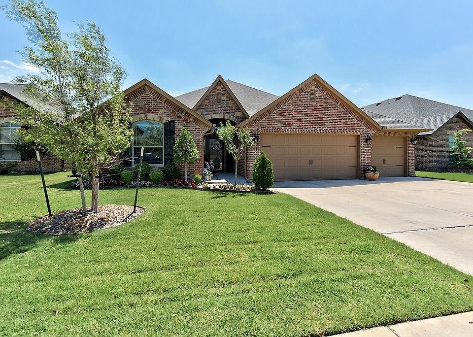 1st image of 16820 Prado Dr