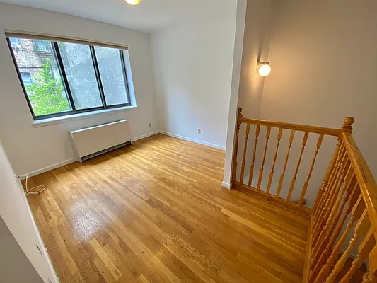 Rented by J PRESTON AND ASSOCIATES INC | media 13