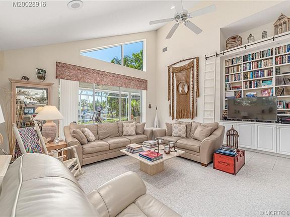 2nd image of 1534 SW Seagull Way