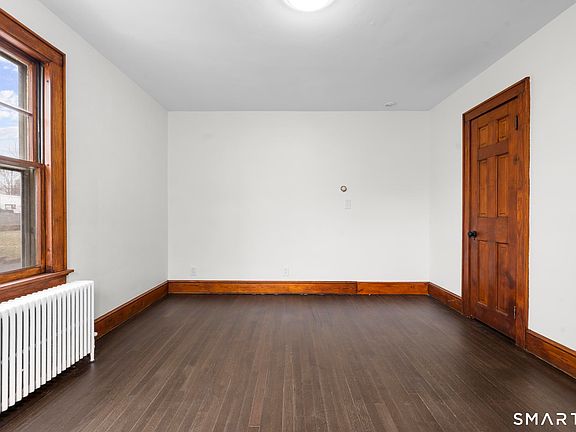 5th image of 37 Byrneside Avenue
