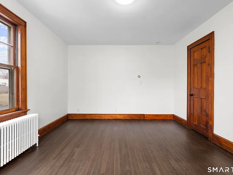 37 Byrneside Ave — Photo 6