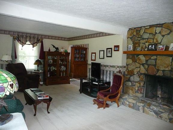 2nd image of 8529 Us Highway 150 W