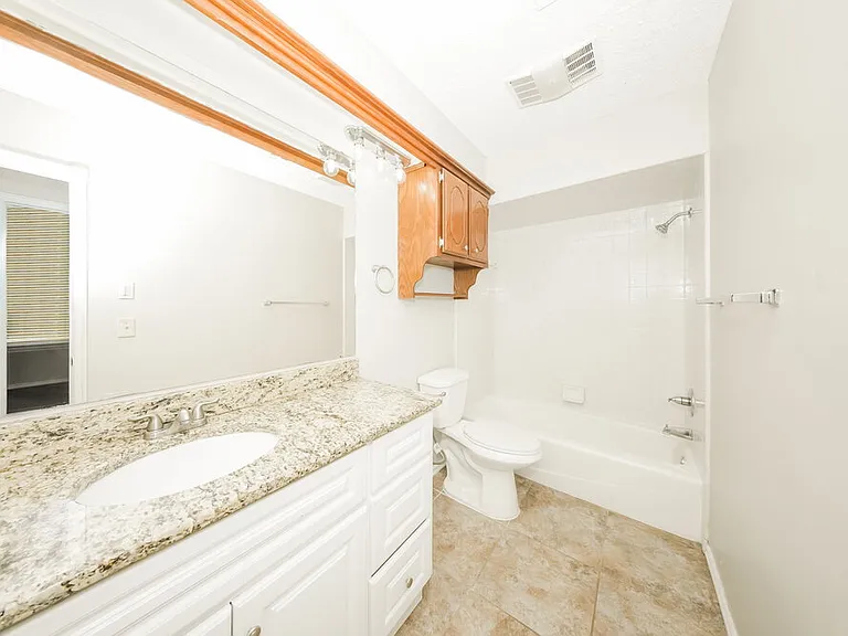 5421 Sudbury Ln — Photo 14